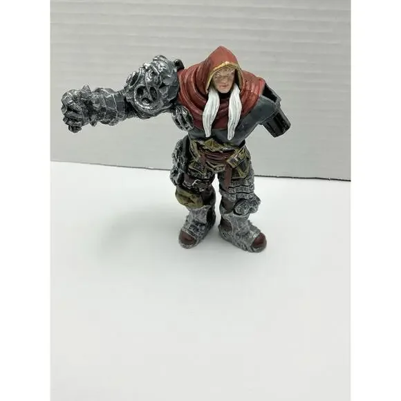 THQ Darksiders War Horseman of the Apocalypse Action Figure {for Parts) No Arm - Picture 1 of 5